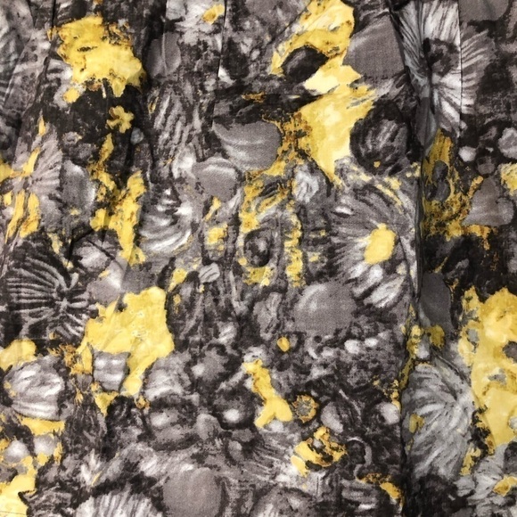 Talbots Floral Flower Print Elastic Waist Pull On Skirt Size 4P - Picture 2 of 7